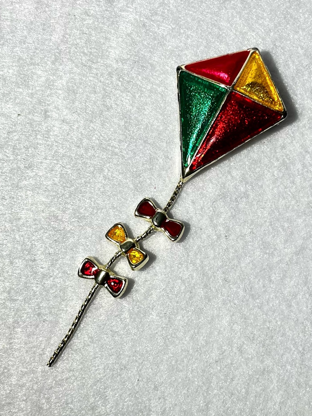 Vintage Colorful Kite Enamel Pin